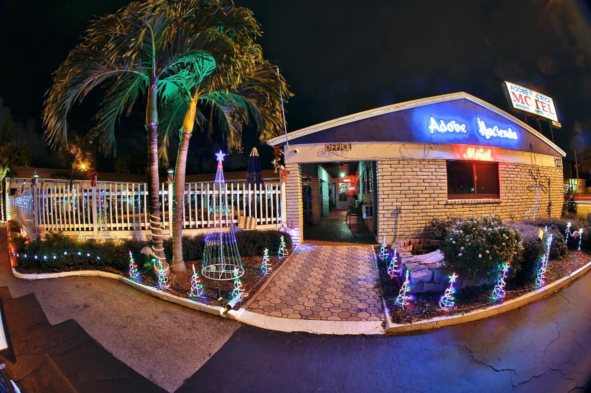 Adobe Hacienda Motel Hollywood Exterior foto